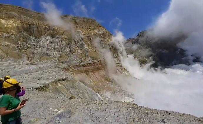 怀特岛火山喷发前视频曝光,已致8死
